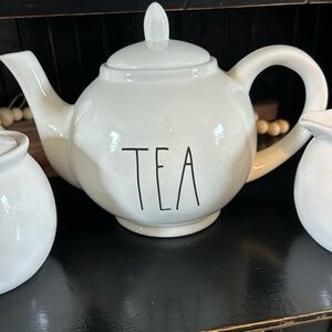 Rae Dunn Teapot